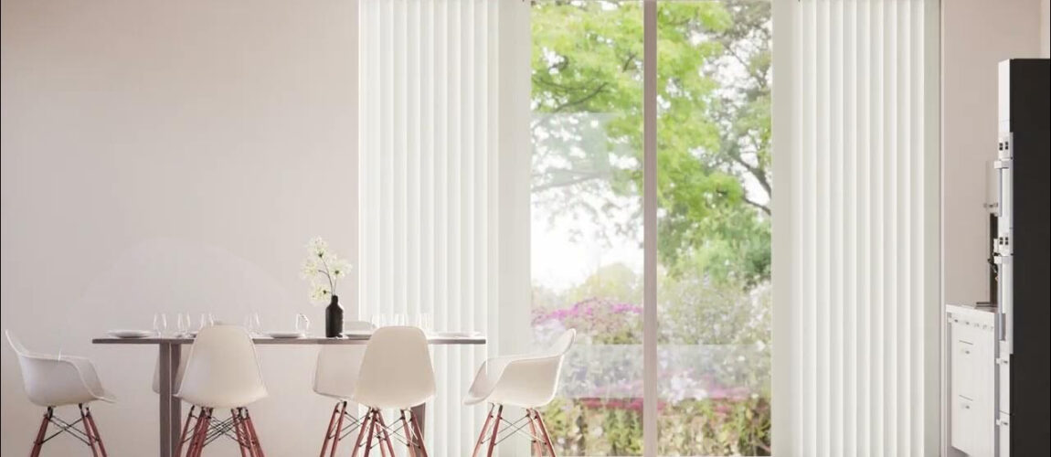 instaladores de cortinas verticales motorizadas en Mataró y Maresme | Vista Servicios Integrales