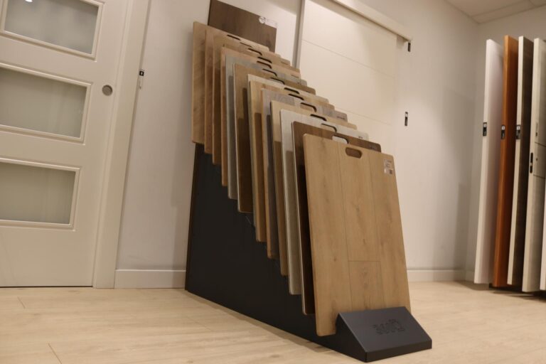 instalacion puertas interiores de madera Mataró Maresme Barcelona | Vista Servicios Integrales